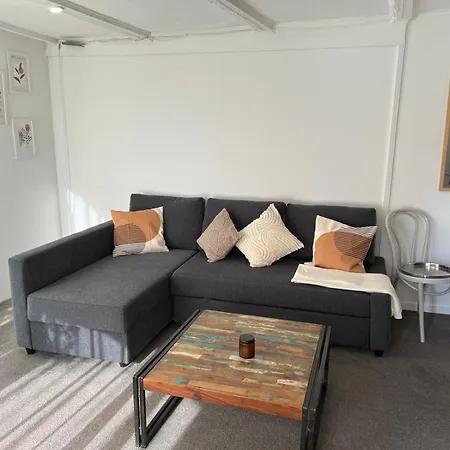 S&h In Wersten Apartment